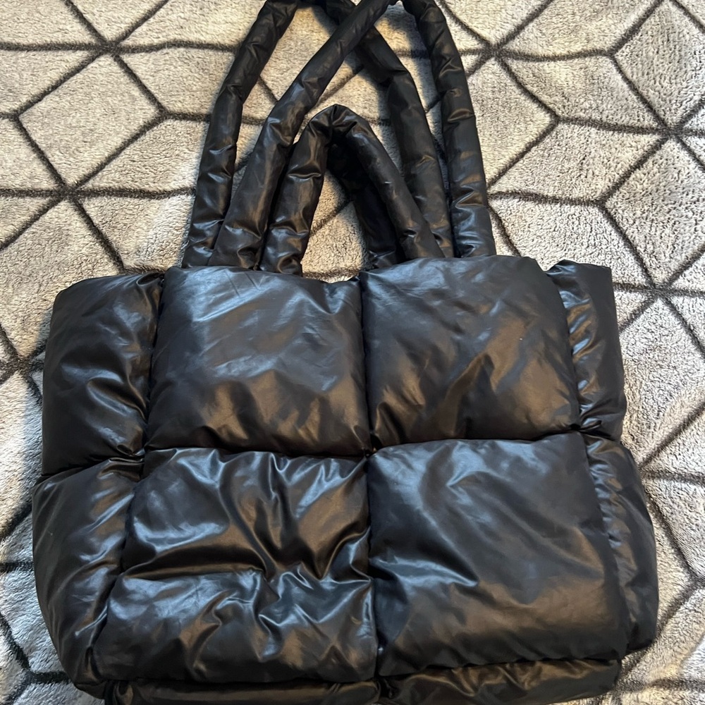 Black Puffer Tote Bag - Picture 7 of 8